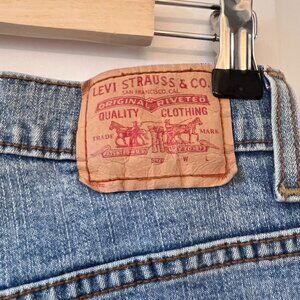 Closet Clean Out Sale!!!!  Levi Strauss & Co Classic Slim Capris in Size 12